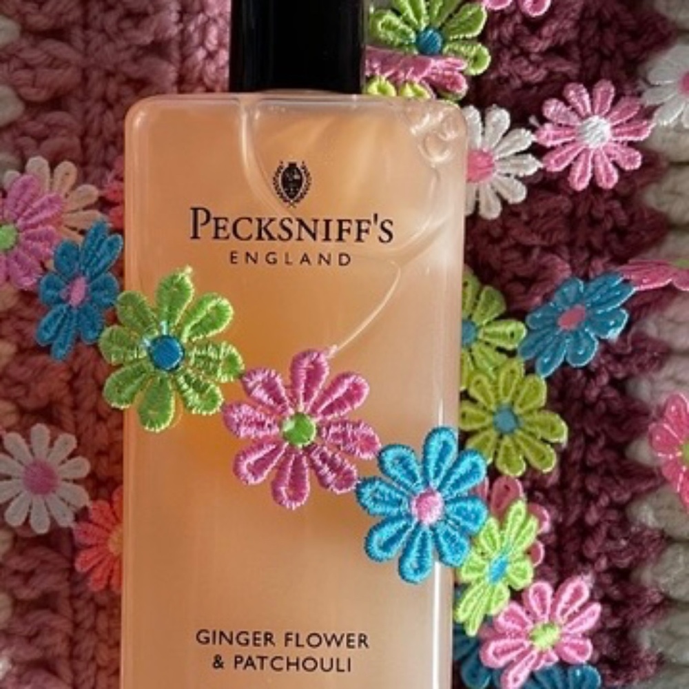 Pecksniff's Hand wash. Made in England Ginger Flower & Patchouli fragrance WOW